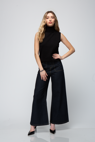 BLUSA TEJIDA SIN MANGAS CUELLO TORTUGA