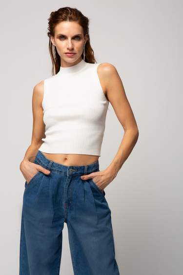 Sleeveless Knit Blouse