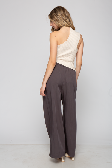 ASYMMETRIC KNITTED BLOUSE