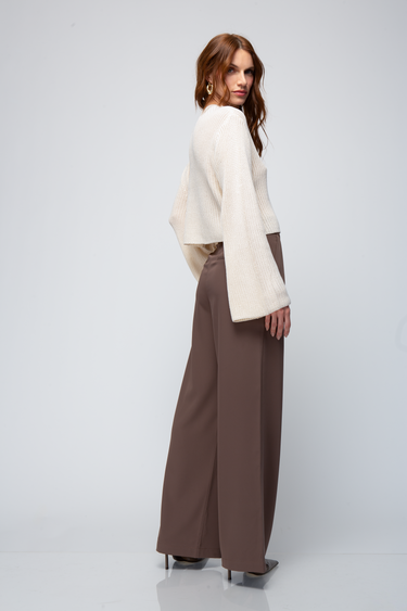 SUÉTER CROP DE MANGA AMPLIA