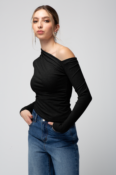 BLUSA ASIMÉTRICA MANGA LARGA
