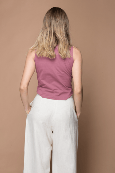 PANTALON CON PLIEGUES EN PRETINA Y PINZAS - Ferriano Store