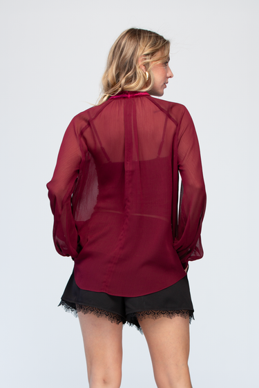 Short Con Encaje En Bajos