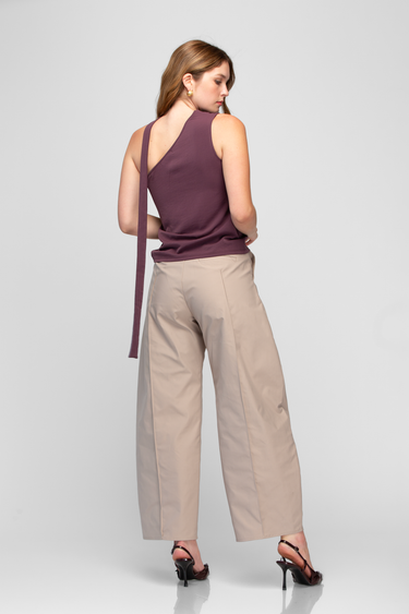 Blusa Asimetrica De Un Solo Hombro Con Corbata