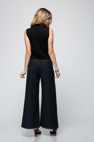 BLUSA TEJIDA SIN MANGAS CUELLO TORTUGA