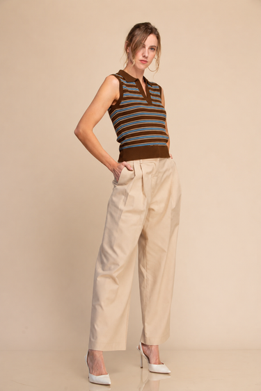 BLUSA TEJIDA CON CUELLO