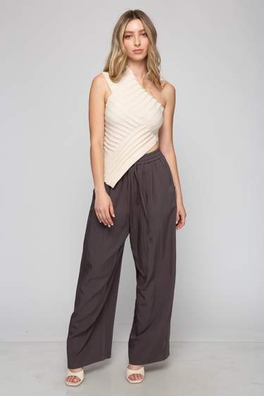 ASYMMETRIC KNITTED BLOUSE